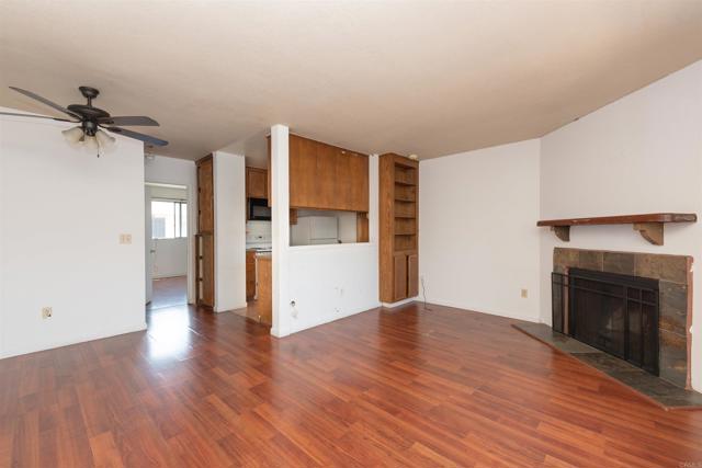 3819 47th Street, San Diego CA: https://media.crmls.org/mediaz/53b7a127-dba8-4758-bf3d-5f0f0f0c6917.jpg