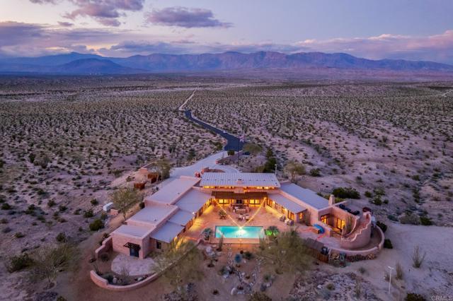 Detail Gallery Image 3 of 75 For 2789 Stinson Rd, Borrego Springs,  CA 92004 - 5 Beds | 5/2 Baths