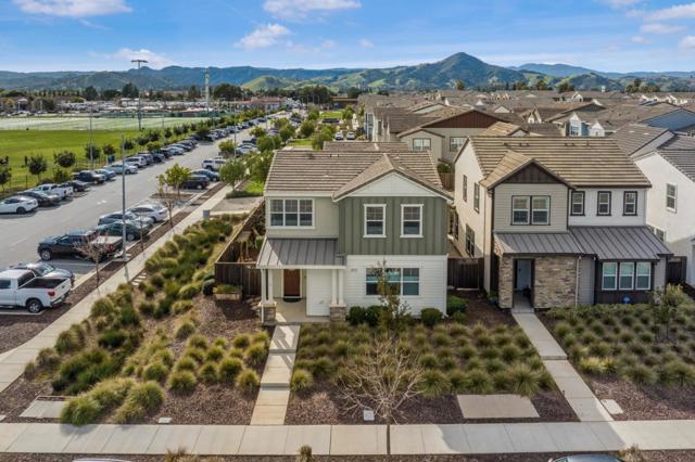 16715 Murphy Avenue, Morgan Hill CA: https://media.crmls.org/mediaz/53b9e1ad-1494-4f41-ab07-c11bbe42d581.jpg