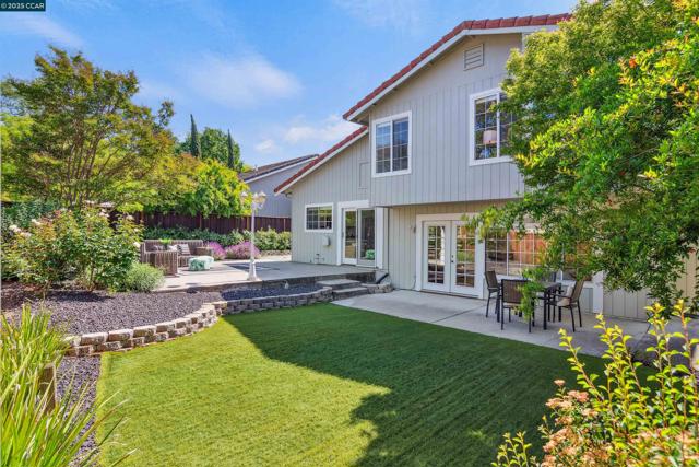 4397 N Water Oak Ct., Concord CA: https://media.crmls.org/mediaz/53bc07de-5a16-48f4-9404-2b8f544a2bc3.jpg