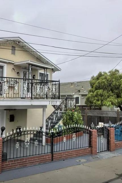 1015 Herman, San Bruno CA: https://media.crmls.org/mediaz/53bceb88-6417-4cb5-b200-c1e365886be2.jpg