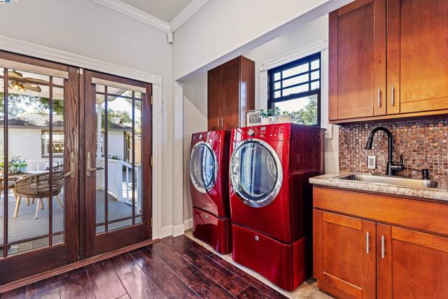 4463 Pleasanton Ave, Pleasanton CA: https://media.crmls.org/mediaz/53bd5b8f-3fc7-4b6f-9180-6a1f6c60b659.jpg
