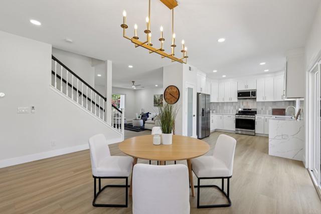 5471 Papagallo Drive, Oceanside CA: https://media.crmls.org/mediaz/53be7cab-bd9f-4a31-9424-a00eb7c8a612.jpg
