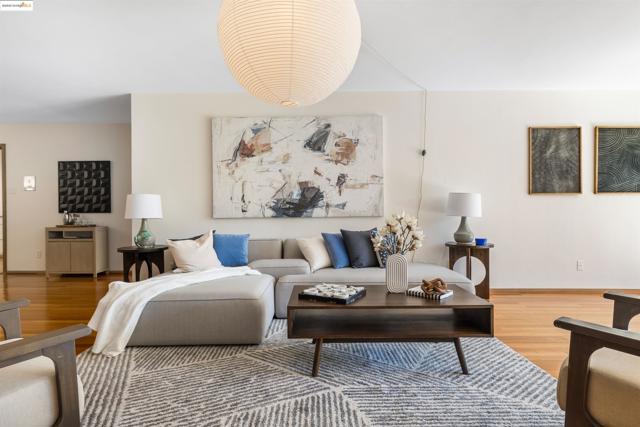 1515 Oxford, Berkeley CA: https://media.crmls.org/mediaz/53bf011c-7385-485c-8e0a-73f30b6dd5af.jpg