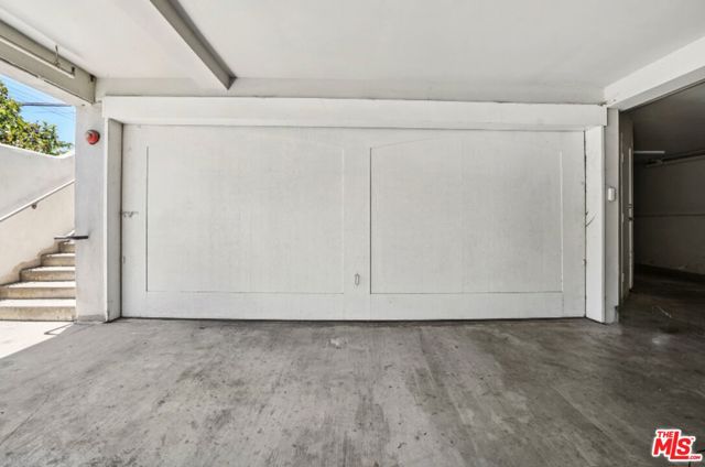 1751 Barry Avenue, Los Angeles CA: https://media.crmls.org/mediaz/53bf7030-d5d9-4326-96fa-d9f6ccf677ac.jpg