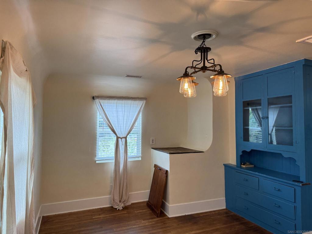 3669 Swift Ave - photo 10