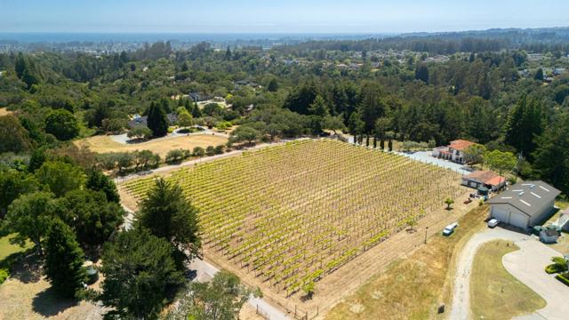 3357 Chardonnay Road, Soquel CA: https://media.crmls.org/mediaz/53c078ee-8fa4-465a-b3d7-e87dd936d947.jpg