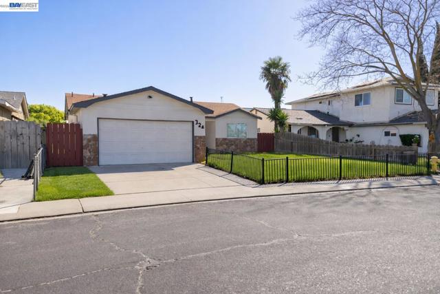 324 Eva Ct, Manteca CA: https://media.crmls.org/mediaz/53c19493-6693-48b0-a6d8-2f159774943f.jpg