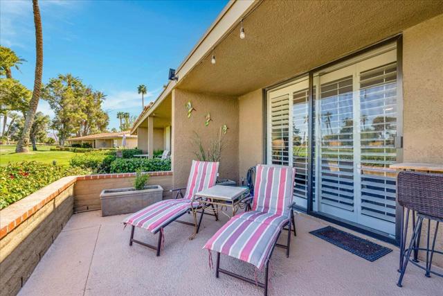 43 Sunrise Drive, Rancho Mirage CA: https://media.crmls.org/mediaz/53c21b63-e10c-42f3-ac4b-4c07b35477a7.jpg