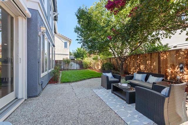 4667 Myrtle Dr, Dublin CA: https://media.crmls.org/mediaz/53c23fe2-e8a6-4ffd-b055-1052f1551d1f.jpg