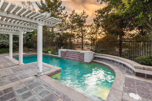 Detail Gallery Image 5 of 55 For 11605 Windcrest Ln, San Diego,  CA 92128 - 4 Beds | 3 Baths