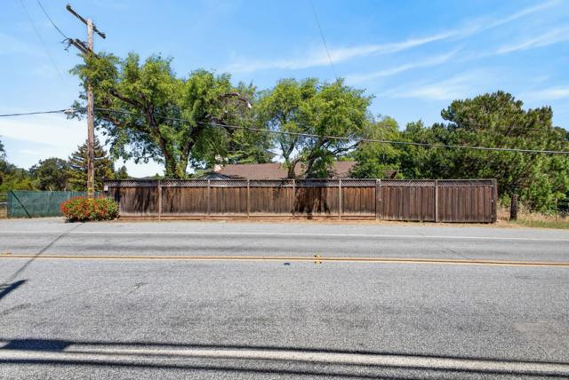 20450 Almaden Road, San Jose CA: https://media.crmls.org/mediaz/53c29572-7f97-4bcd-8b2c-0f43ca380a27.jpg