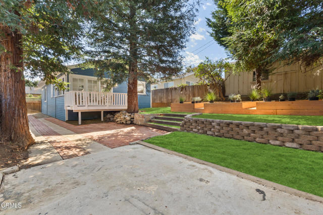 421 Donze Avenue, Santa Barbara CA: https://media.crmls.org/mediaz/53c32ad4-718d-4b8c-a3da-17ab584cd28b.jpg