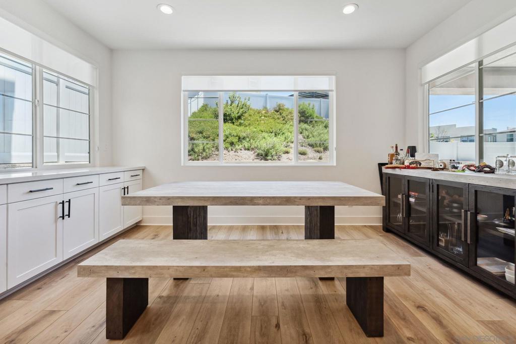 MLS #250035606SD img 7