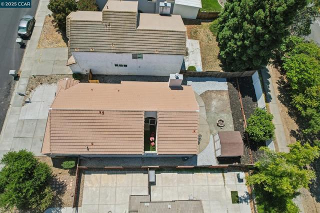 868 Clifton Way, Vacaville CA: https://media.crmls.org/mediaz/53c491c6-a727-405b-8530-ea2f58810377.jpg