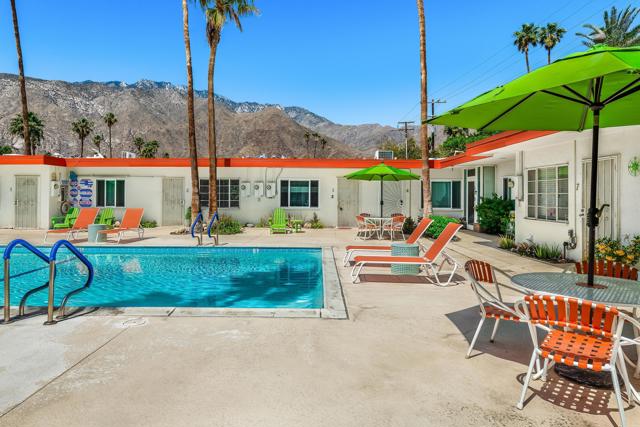 314 E Stevens Road, Palm Springs CA: https://media.crmls.org/mediaz/53c611dd-5c9d-4777-9811-6566c19c391b.jpg