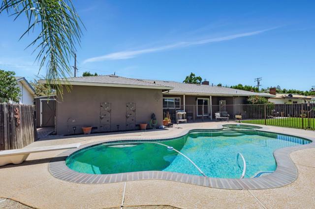2701 Warwick Lane, Modesto CA: https://media.crmls.org/mediaz/53c67be1-7716-4d2a-a7e2-1cb573ad42a9.jpg