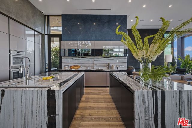 Drew Fenton | 2304 Donella Circle Los Angeles CA | MLS: 7392445