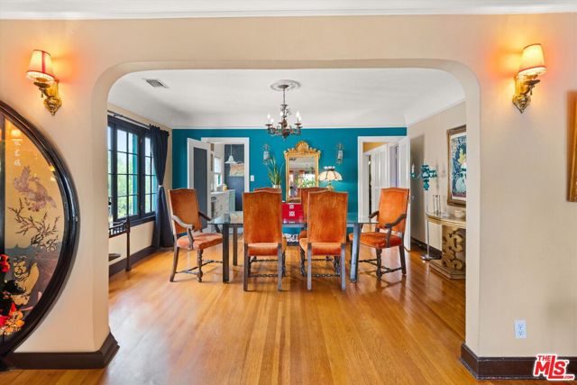 1266 N Flores Street, West Hollywood CA: https://media.crmls.org/mediaz/53c71099-b627-41be-a3db-4ea544807a21.jpg