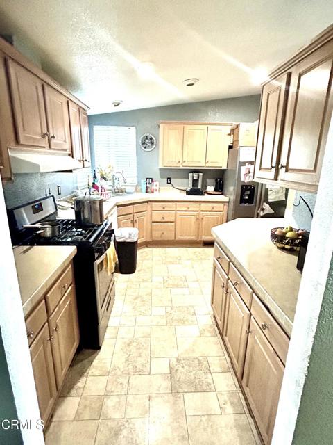 Detail Gallery Image 7 of 19 For 2400 E Pleasant Valley Rd #108,  Oxnard,  CA 93033 - 3 Beds | 2 Baths