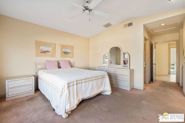 76797 California Drive, Palm Desert CA: https://media.crmls.org/mediaz/53c8a373-4bb9-44b4-89ee-31592ce80a0b.jpg