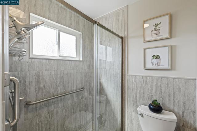 245 Parkview Ter, Vallejo CA: https://media.crmls.org/mediaz/53c8f78b-a76e-4a33-aafa-06b320542ce4.jpg