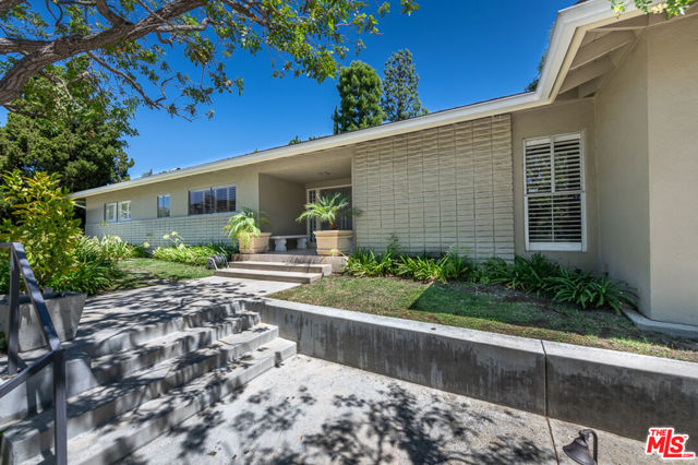 Drew Fenton | 16617 Park Lane Circle Los Angeles CA | MLS: 7403378