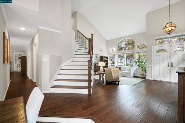 405 Triomphe Ct, Danville CA: https://media.crmls.org/mediaz/53c94a77-5098-44ac-a6f4-70b9fdb3fafb.jpg