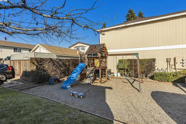 Image 33 of 34 For 20363 Royal Ave