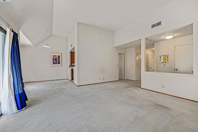 3754 N Stoneglen, Richmond CA: https://media.crmls.org/mediaz/53c9e269-43cd-4775-adcf-a02a72704c09.jpg