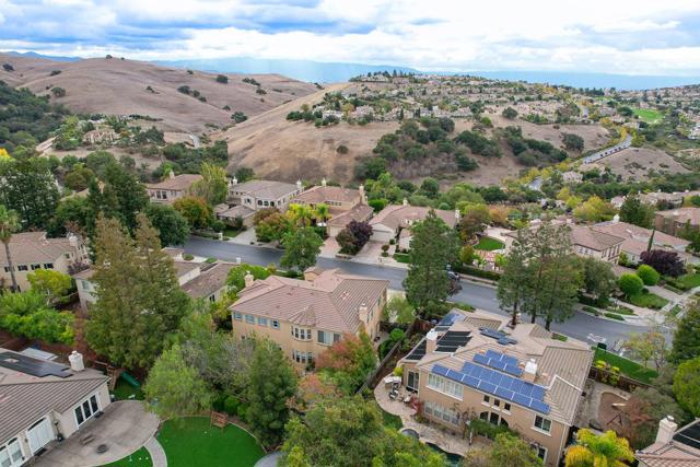 5849 Gleneagles Circle, San Jose CA: https://media.crmls.org/mediaz/53ca6108-79f1-44da-aff2-335a114298af.jpg