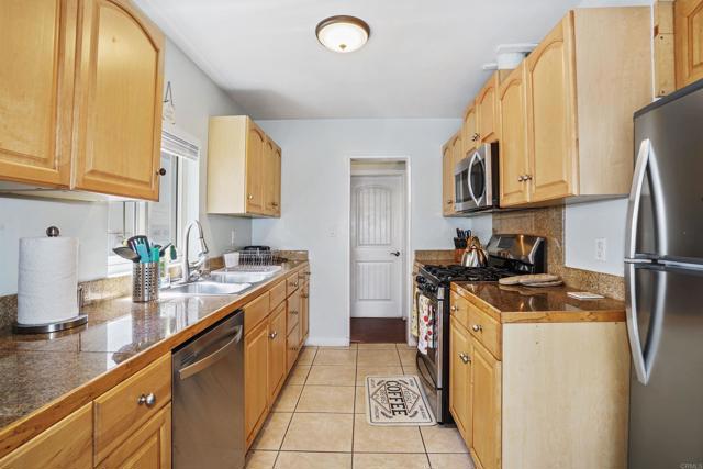 Detail Gallery Image 16 of 50 For 3492 Bayside Ln, San Diego,  CA 92109 - – Beds | – Baths