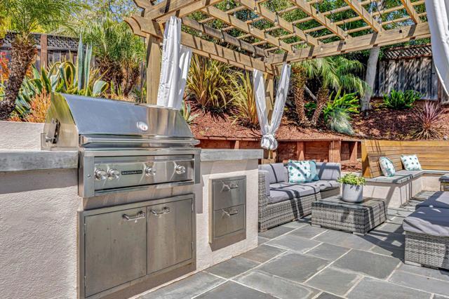 30 Valley Road, San Carlos CA: https://media.crmls.org/mediaz/53cca1e5-f4a1-4f71-844a-35fb71c3b575.jpg
