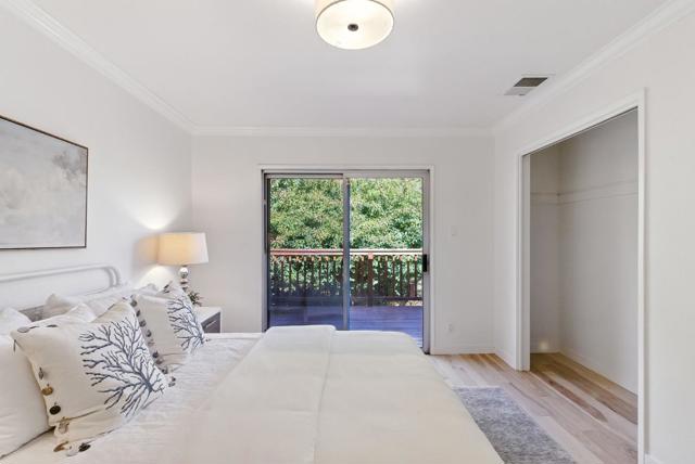 422 Portola Avenue, Half Moon Bay CA: https://media.crmls.org/mediaz/53ccb8d7-1182-47d3-91f5-fa4af49c7594.jpg