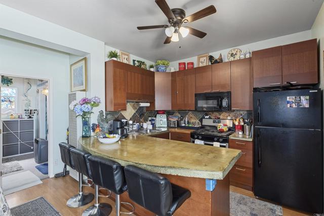 4768 72 Coronado Ave Avenue, San Diego CA: https://media.crmls.org/mediaz/53ced107-c4ca-4787-ad3c-1b1c04b72063.jpg