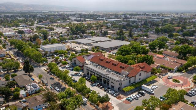 7400 Dowdy Street, Gilroy CA: https://media.crmls.org/mediaz/53cf787c-c3c4-41c8-8bf9-6144826a75c4.jpg
