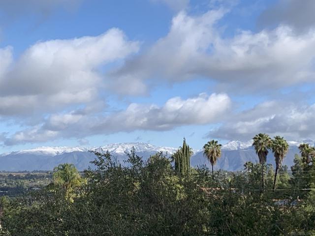 28149 Orange Terrace, Valley Center CA: https://media.crmls.org/mediaz/53d05f45-18ab-4004-87e6-39c1a707930b.jpg