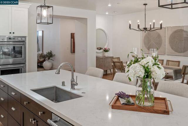 267 Valle Vista Dr, Danville CA: https://media.crmls.org/mediaz/53d167e3-9363-4b9d-a0b6-b43b70d78f27.jpg