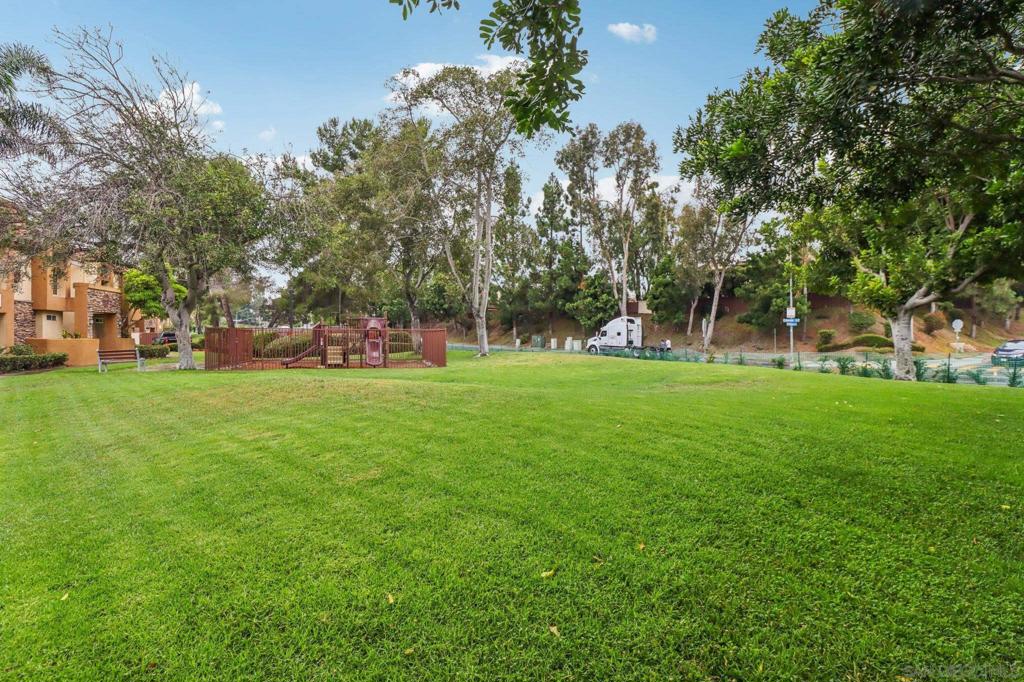 MLS #250037661SD image #43