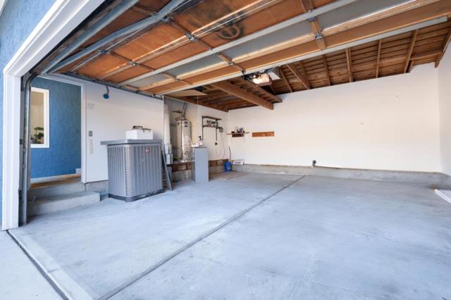 1035 Valota Road, Redwood City CA: https://media.crmls.org/mediaz/53d1bbc0-ea56-4d42-9adb-185e194d6172.jpg