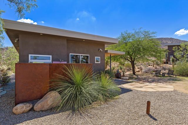 8744 Star Lane, Joshua Tree CA: https://media.crmls.org/mediaz/53d22ee8-2ef6-40dd-905e-9588412f9dc0.jpg