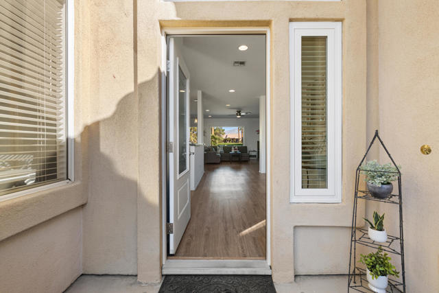 78310 Sunrise Mountain, Palm Desert CA: https://media.crmls.org/mediaz/53d3c0ab-0609-4c94-87ef-6495f68c2543.jpg