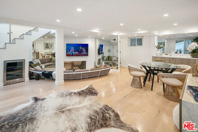 1415 Braeridge Drive, Beverly Hills CA: https://media.crmls.org/mediaz/53d427a0-b891-4852-92ca-f073df24e74f.jpg