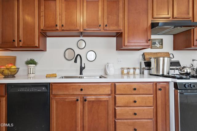 Detail Gallery Image 14 of 37 For 110 Drown Ave, Ojai,  CA 93023 - 3 Beds | 2 Baths