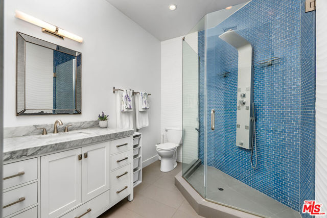 204 Bell Canyon Road, Bell Canyon CA: https://media.crmls.org/mediaz/53d51bde-2020-49b0-a9e8-6ee7816b496a.jpg