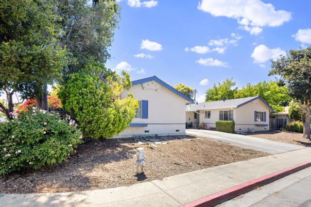 1809 Higdon Avenue, Mountain View CA: https://media.crmls.org/mediaz/53d5d4e6-aa93-4fe1-bc02-944f32f4a9ed.jpg
