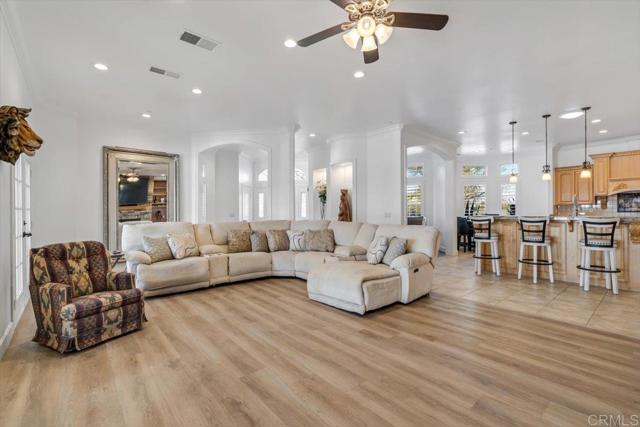Image 20 of 74 For 3029 Victoria Drive