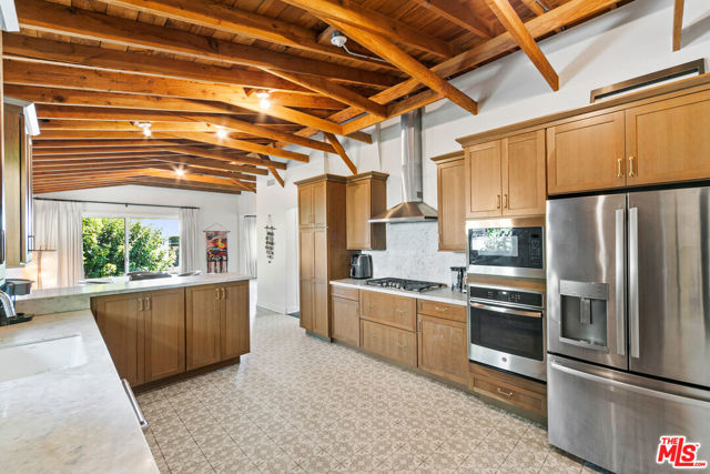 21555 PACIFIC COAST Highway photo 7