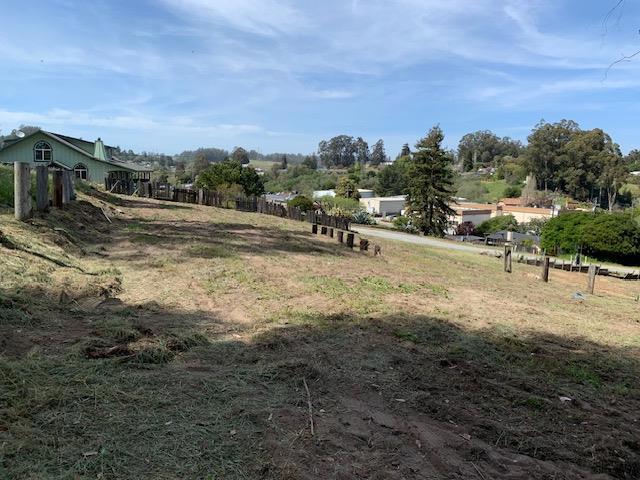 10120 Reese Cr., Salinas CA: https://media.crmls.org/mediaz/53d6d87b-7c8d-4229-b0ea-8190d7e59c1f.jpg