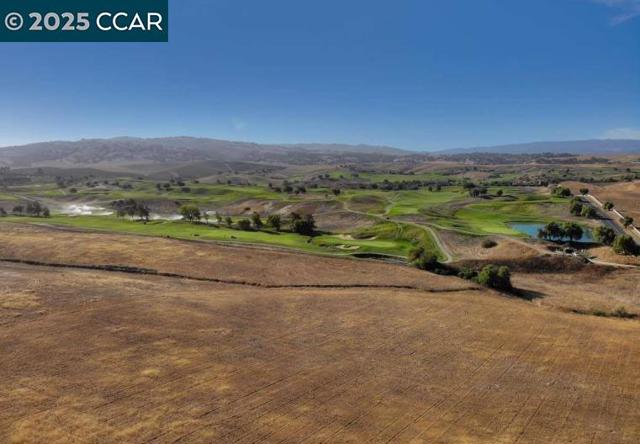 8901 Tesla Rd, Livermore CA: https://media.crmls.org/mediaz/53d6f218-4945-4d54-816e-17913eea8d75.jpg